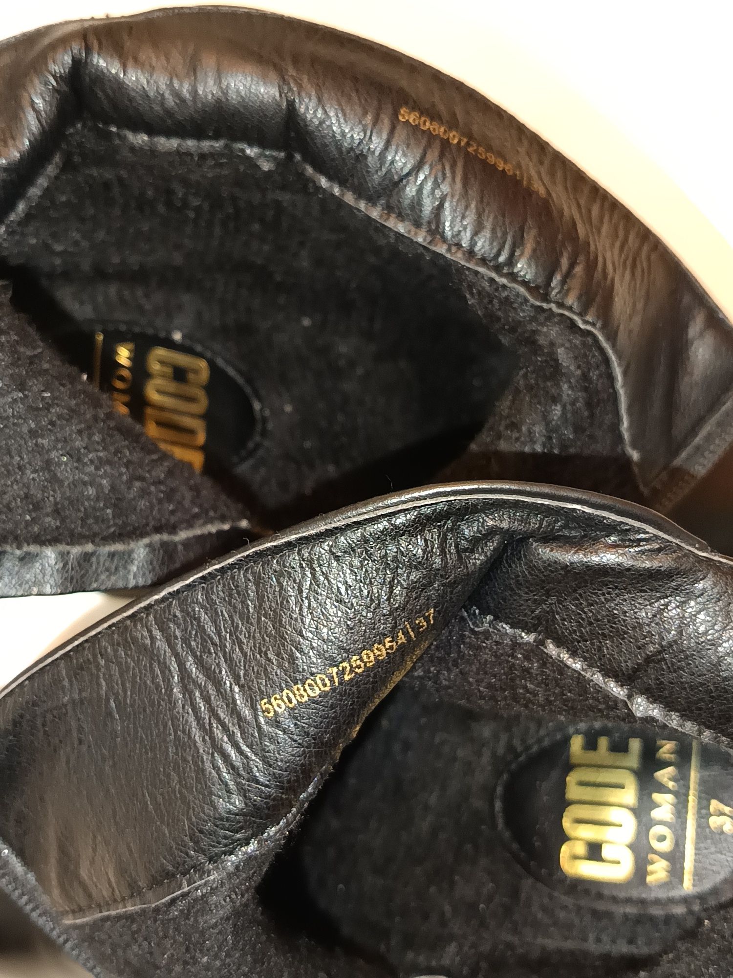 Botas com tacão 37