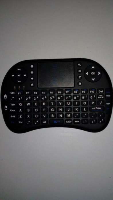 Tv box Android + comando Touch pad