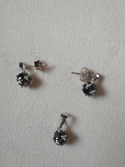 Komplet kolczyki wisiorek czarne srebrne