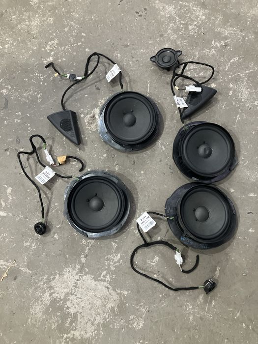 Mercedes-Benz W211 - głośniki