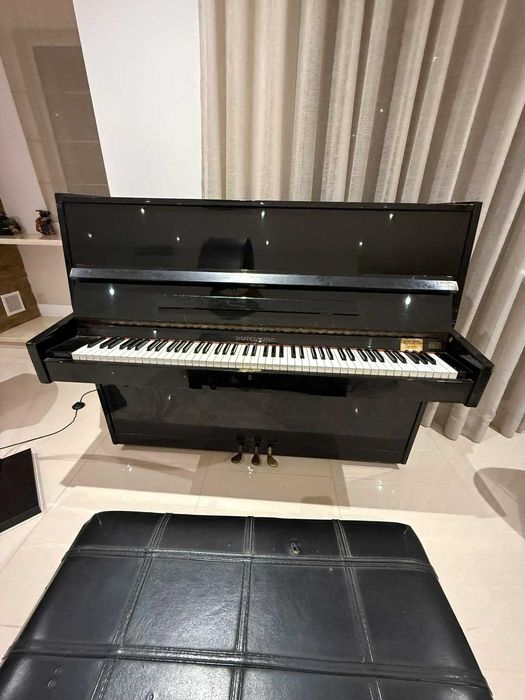 Piano vertical Sunshine