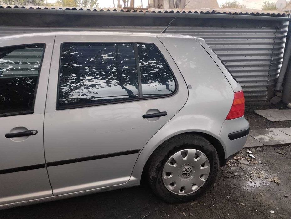 Volkswagen Golf 1998