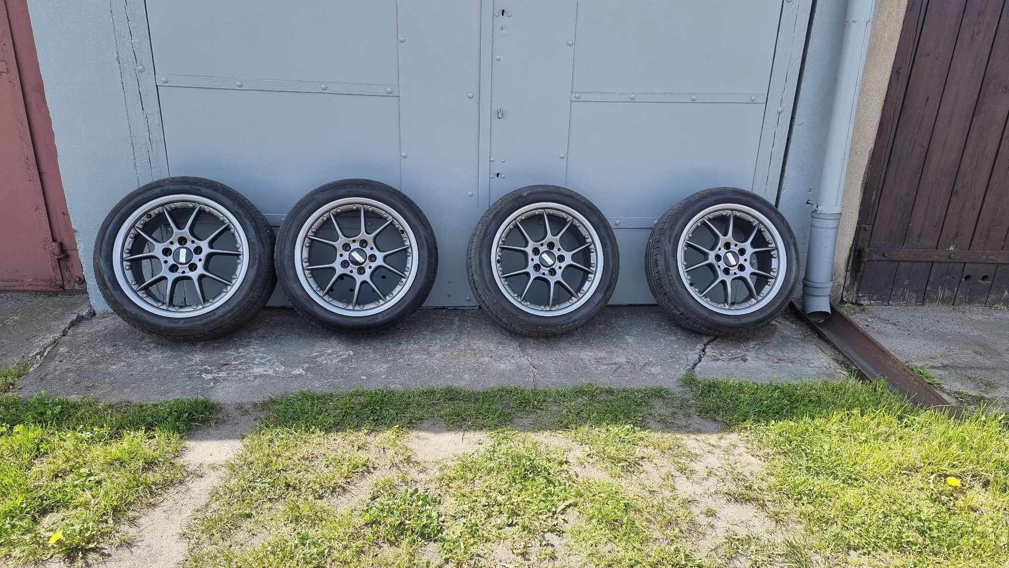 BBS 17 RK 503 z oponami.