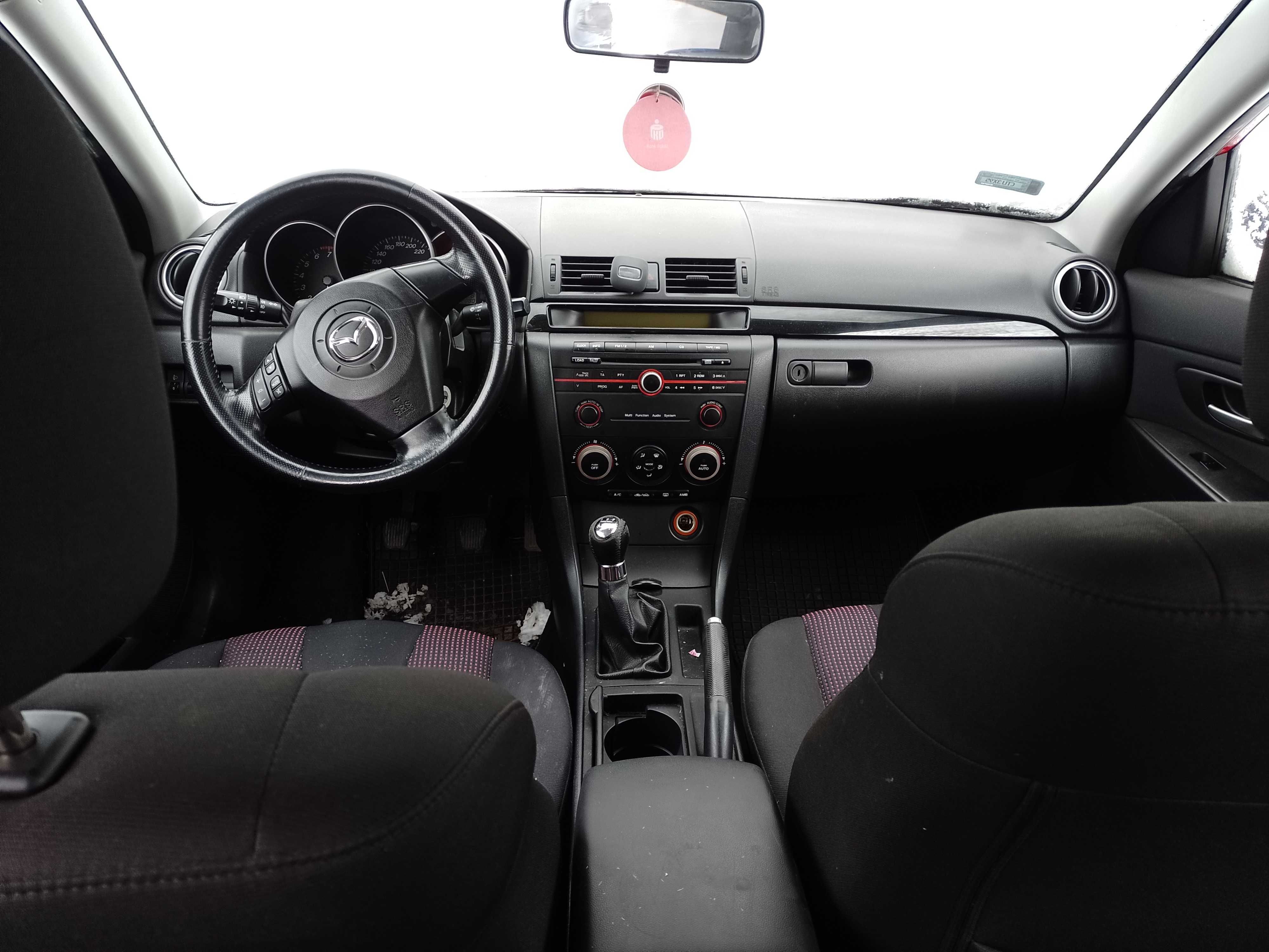 Mazda 3 1.6 benzyna