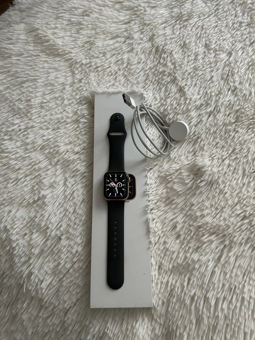 Apple Watch 6 gold 40mm