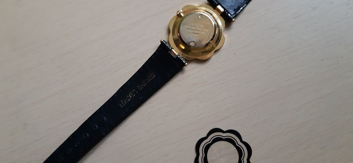 Czarny zegarek vintage  antyk z tarczą skórzany damski