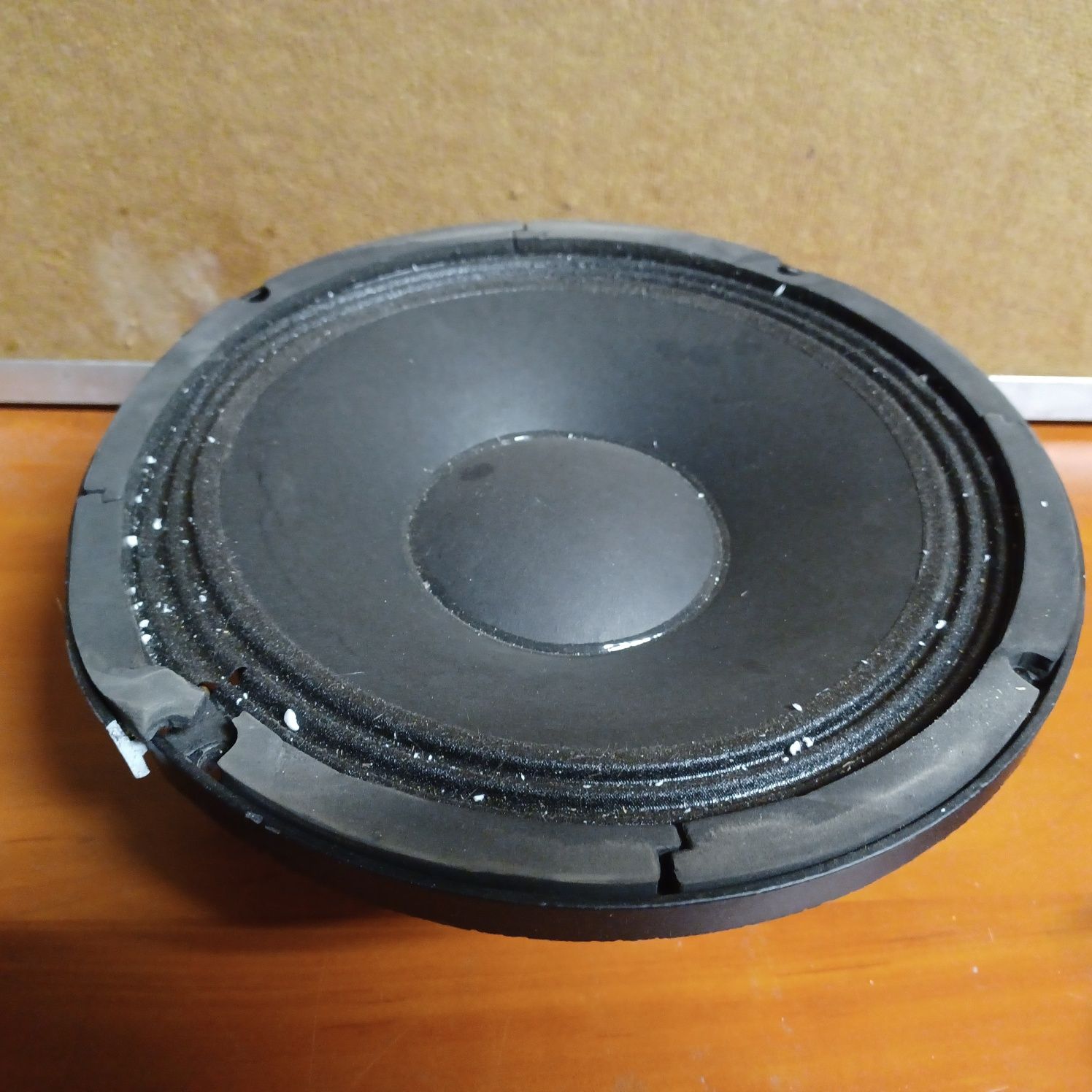 B&C Speakers AMX 250-8  głośnik basowy uszkodzony