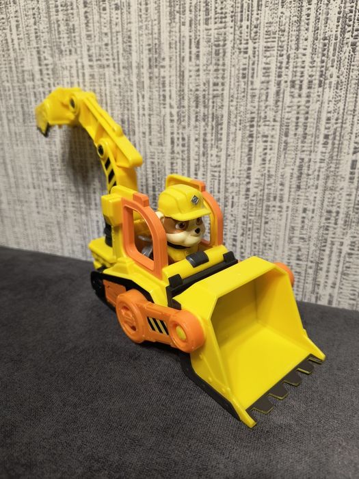 Продам іграшки Кремез і команда