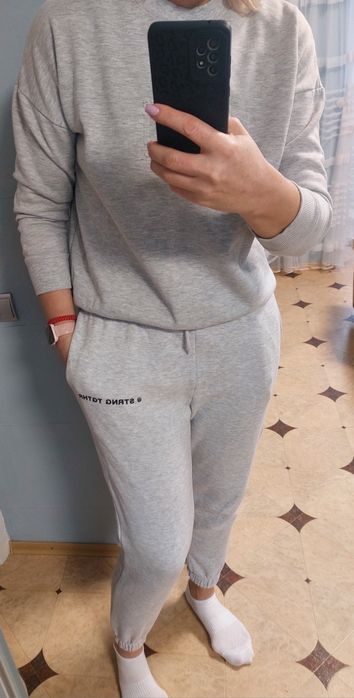 Спортивные женские штаны