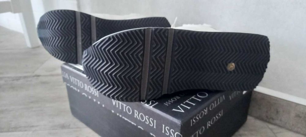 Женские Зимние Кроссовки VITTO ROSSI.