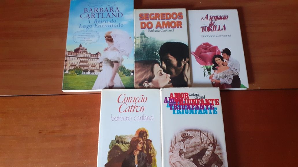 Victoria Holt / Barbara Cartland / Theresa Charles/ Rosamunde Pilcher