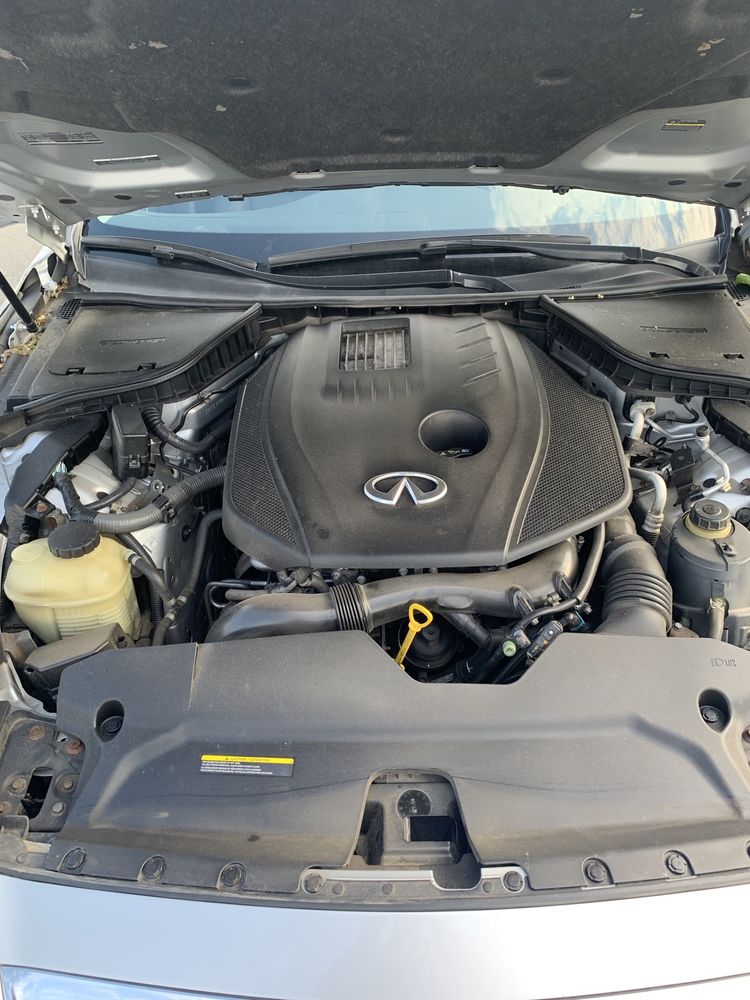 Продаж infiniti q50