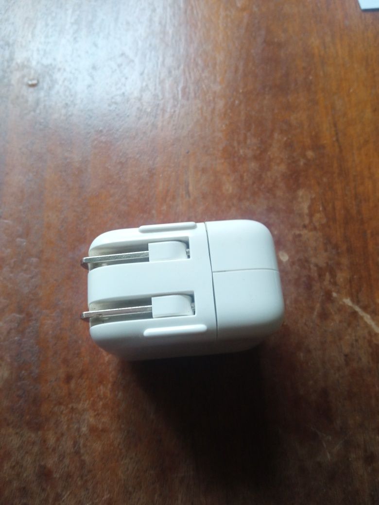 Зарядний пристрій Apple 12W USB Power Adapter