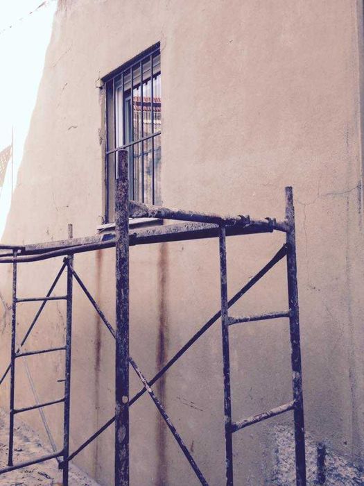 Reparações rápidas casa pinturas humidades torneiras wc chão telhados