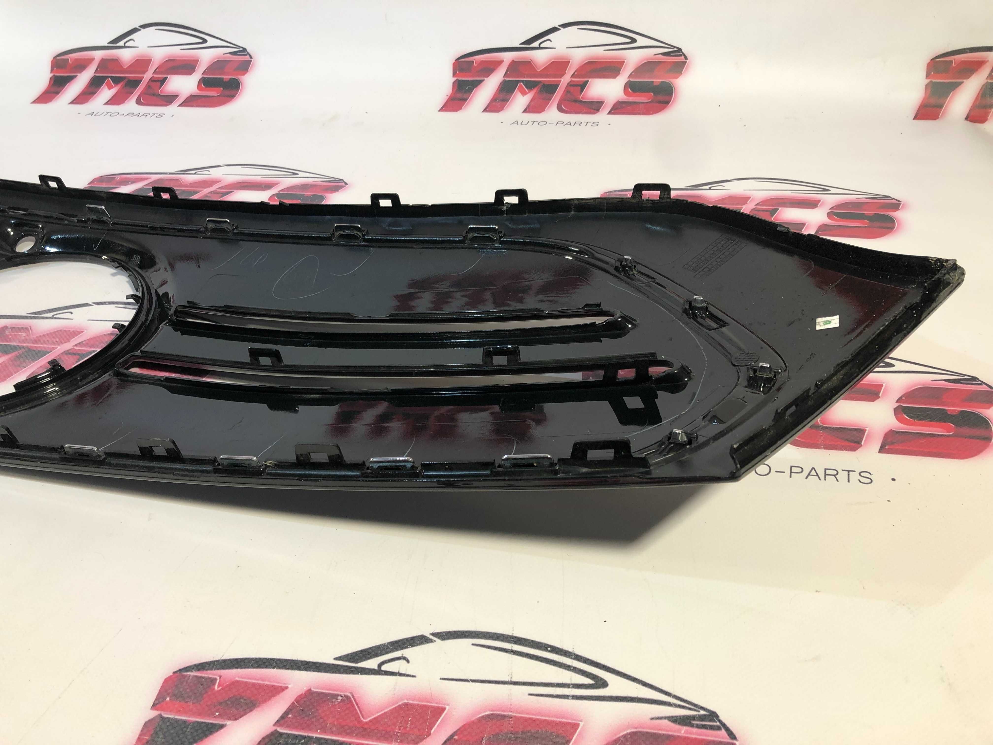 Aro Cromado Grelha MERCEDES W243 EQA EQB ORIGINAL