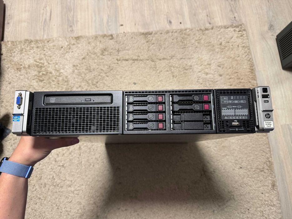 Сервер HP ProLiant DL380p G8 / Xeon E5-2670 / 32GB / SAS / RAID / 2xБП