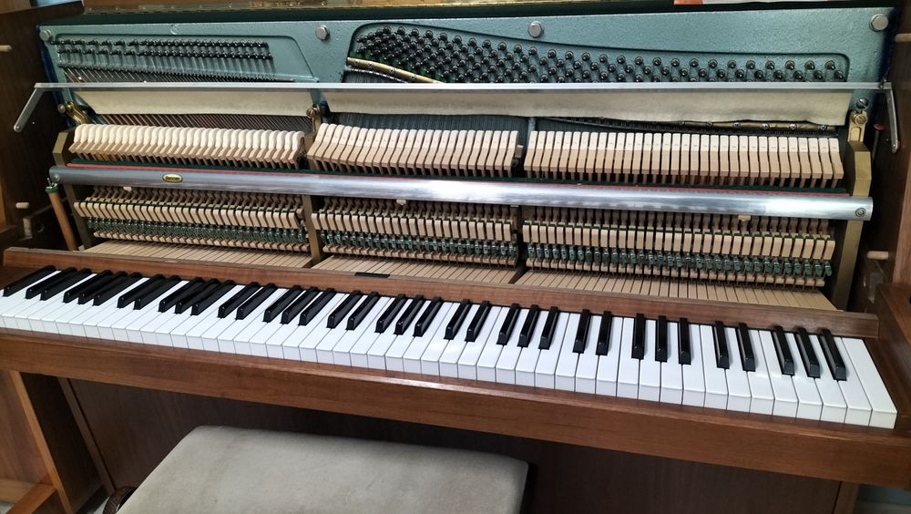 Pianino Nordiska Futura