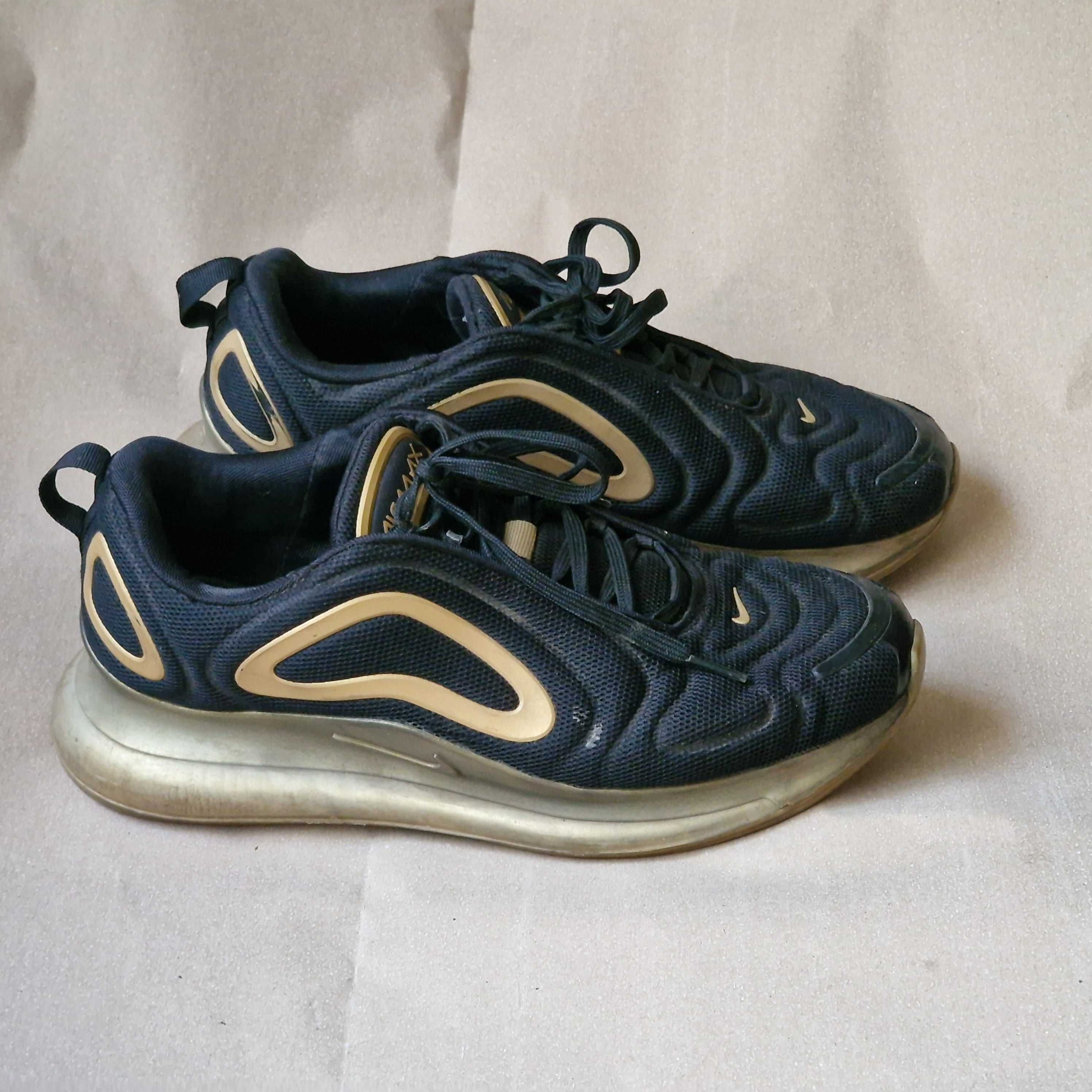 Buty Nike Air Max 720 czarno-złote