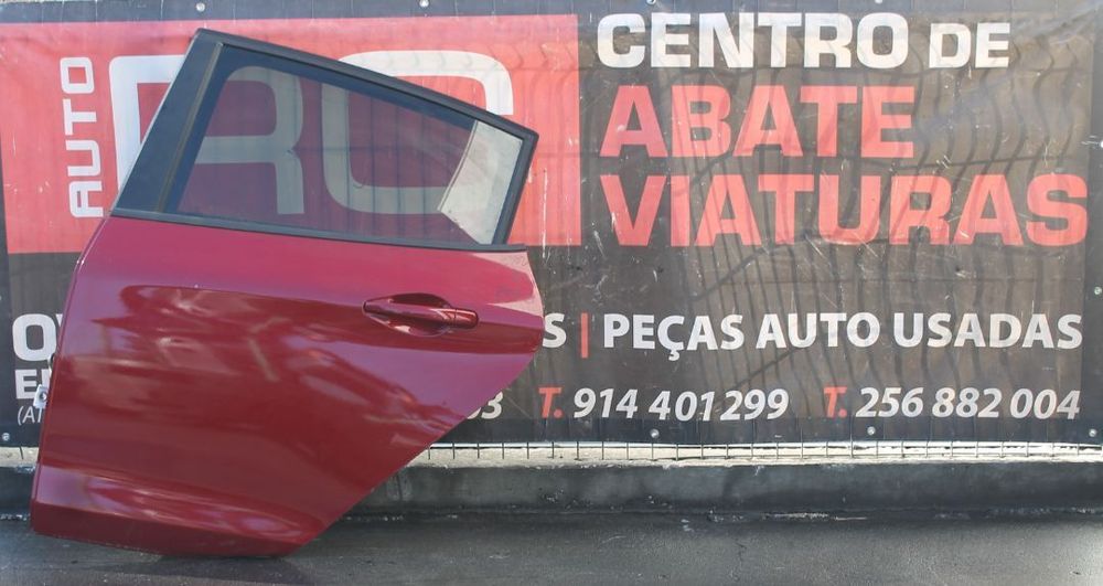 Porta de Trás do Lado Esquerdo Peugeot 208 de 2017