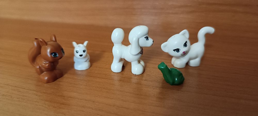LEGO pies kot żaba wiewiórka królik friends