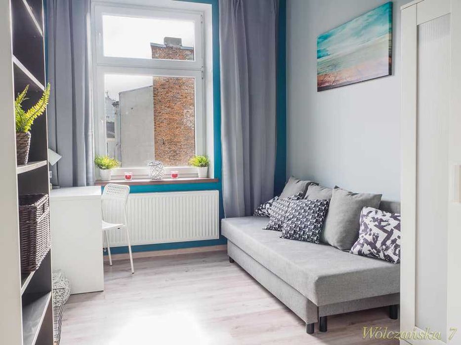 Wólczańska 7 - Pokój dla studentki w 3-osobowym mieszkaniu m.19 AMUZ