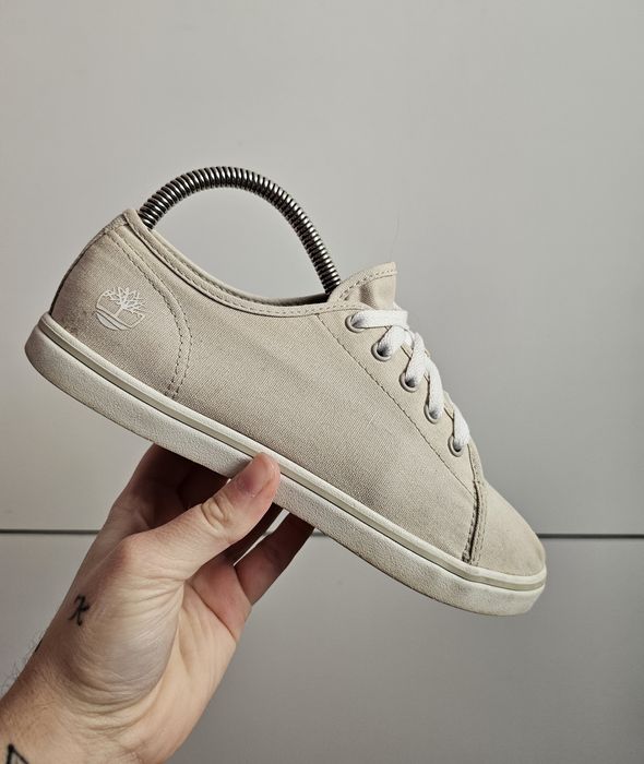 Sprzedam buty damskie sportowe trampki beżowe timberland skape park ro