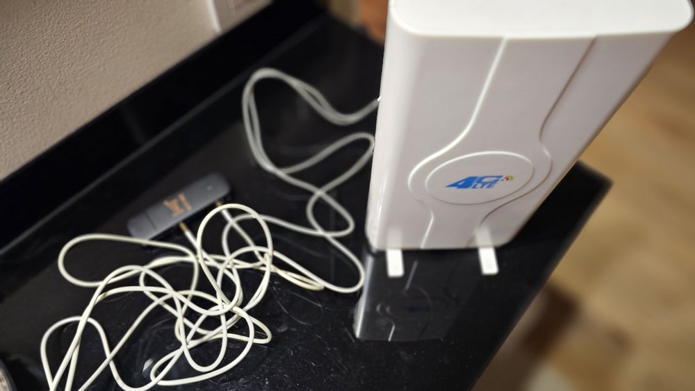 Продам 4g модем Huawei + wi-fi роутер + антена