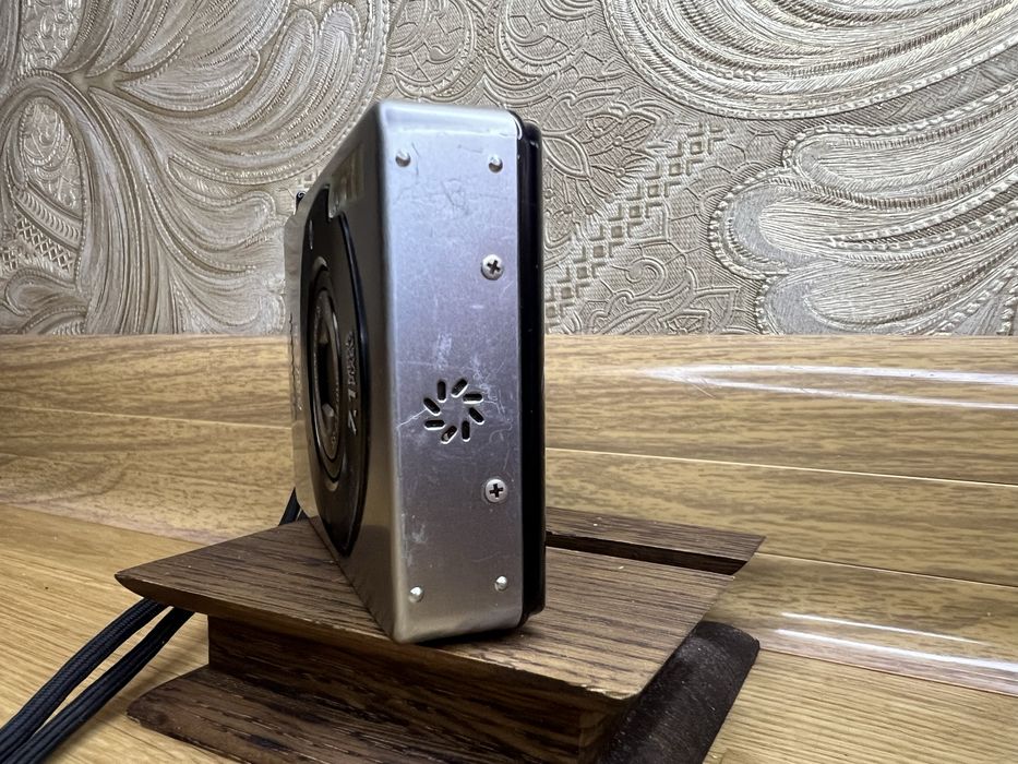 Цифровий фотоапарат Canon IXUS 75 Silver