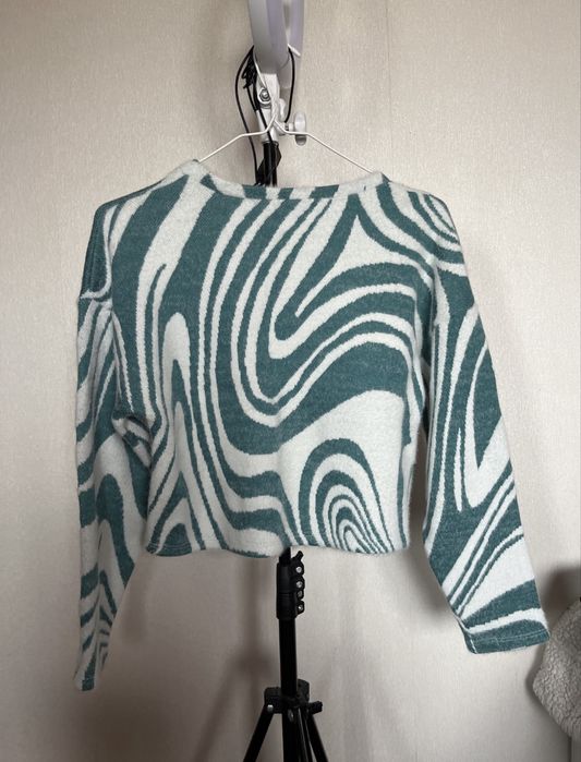 Продам весняну кофту на дівчину М