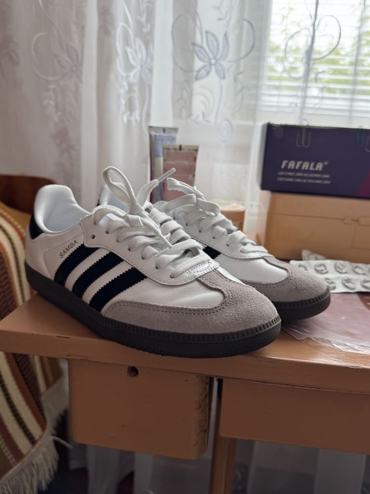 Adidas Samba чоловічі UK 8 розмір