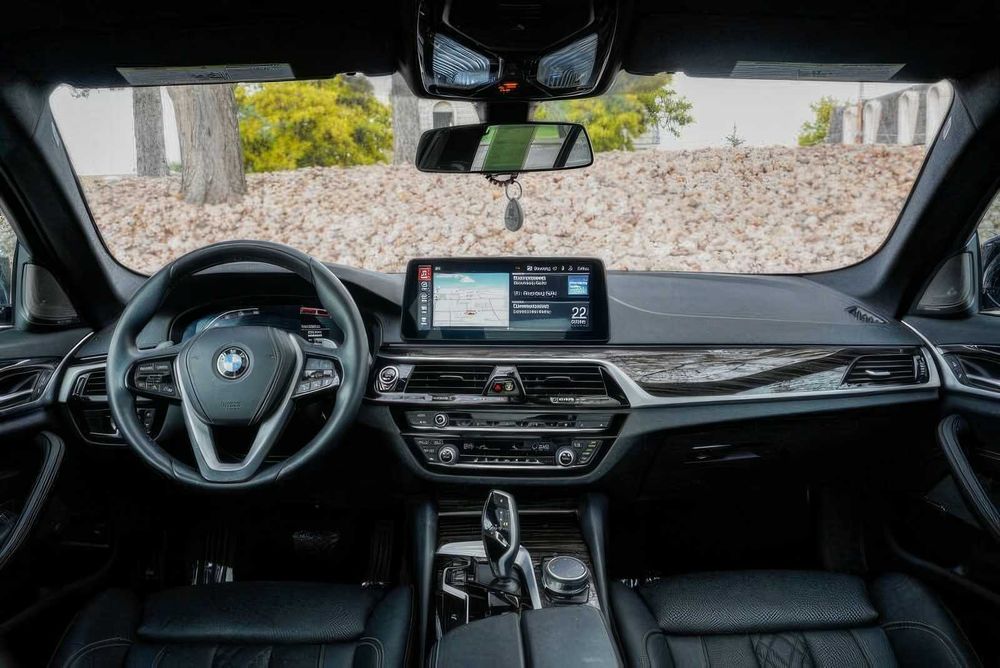 BMW 5 Series 530i xDrive      2023