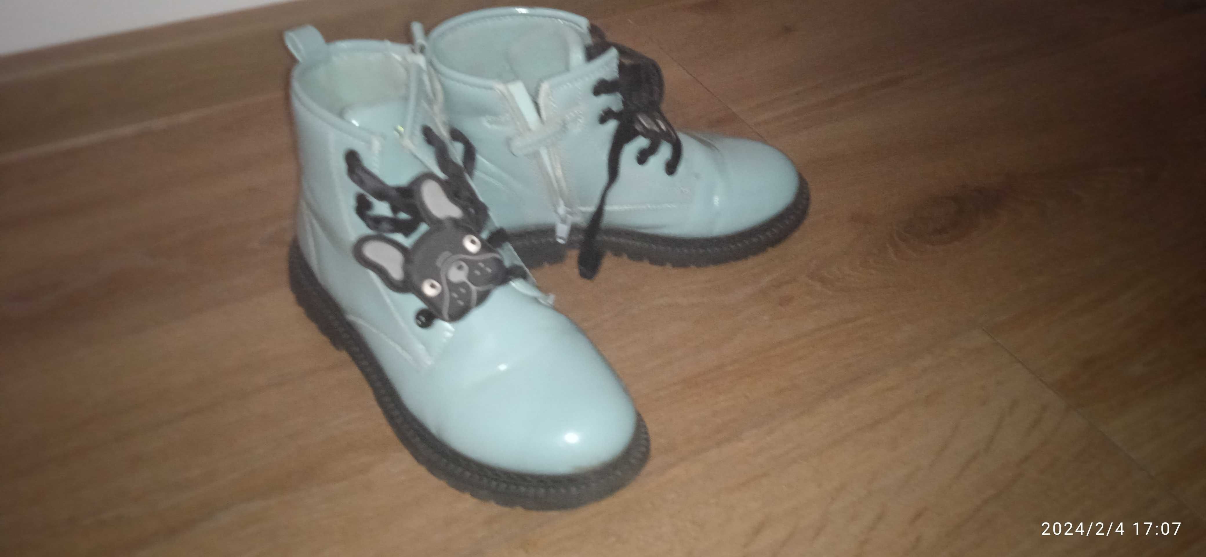 Buty dla dziewczynki