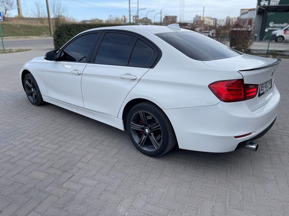 BMW F30 з надійним двигуном н20б20