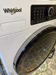 Sprzedam suszarkę Whirlpool — do naprawy lub na części