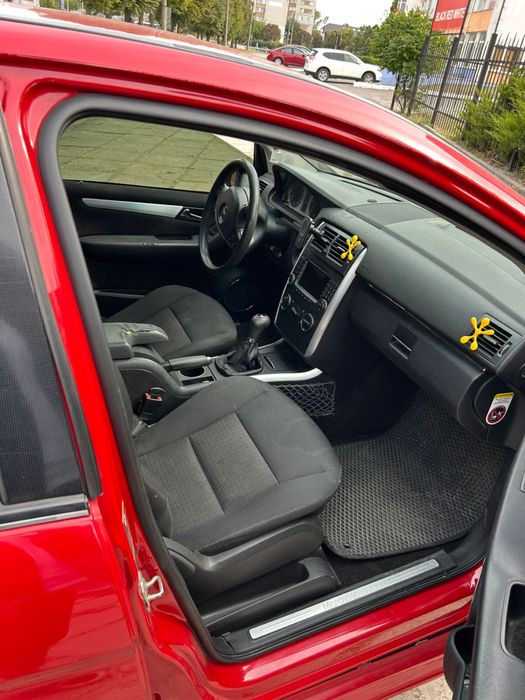 Продаю або обмін, Мерседес в 180