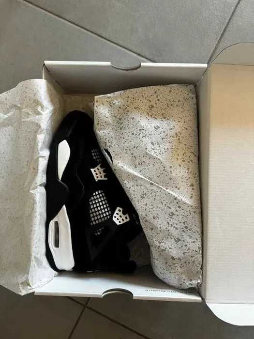 Buty Trampk Jordan 4 Retro White Thunder Roz.41
