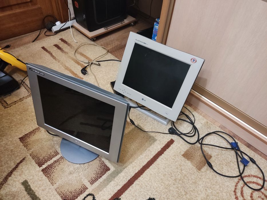 Монітори Sony sdm-hs74p / LG Flatron 575le
Lg Flatron 575le