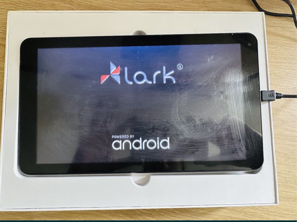 Tablet Lark Evolution X 4 .