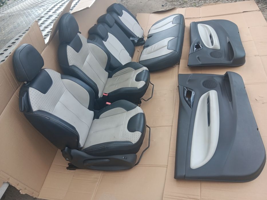 Citroen DS3 fotel fotele kanapa boczki skóra skórzane podłokietnik EU