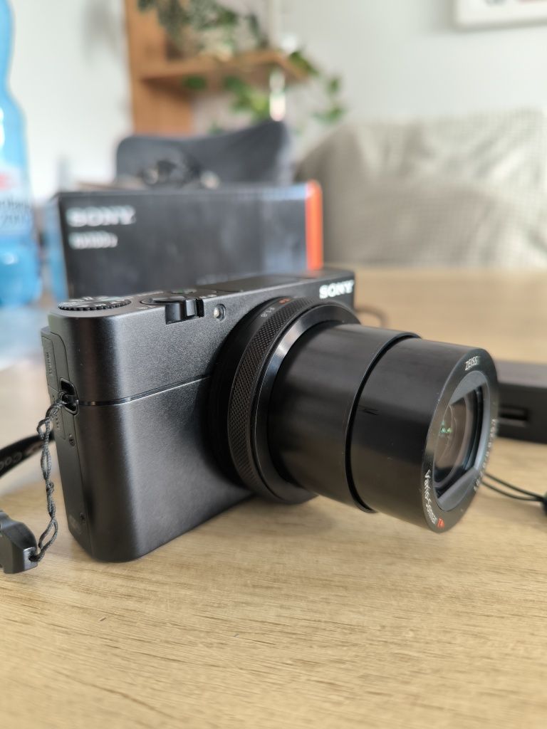 Aparat Sony RX100 V - na gwarancji do 11.2026