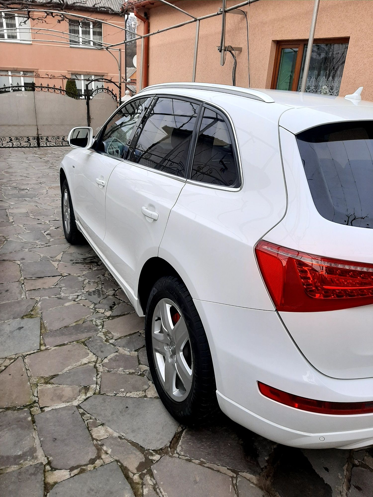 Ауді Q5 2.0 tdi 2009р.