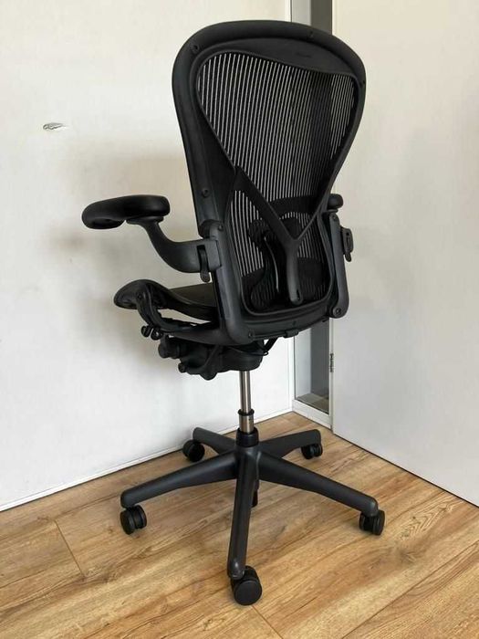 Opção completa Herman Miller Aeron, incluindo ajuste de postura