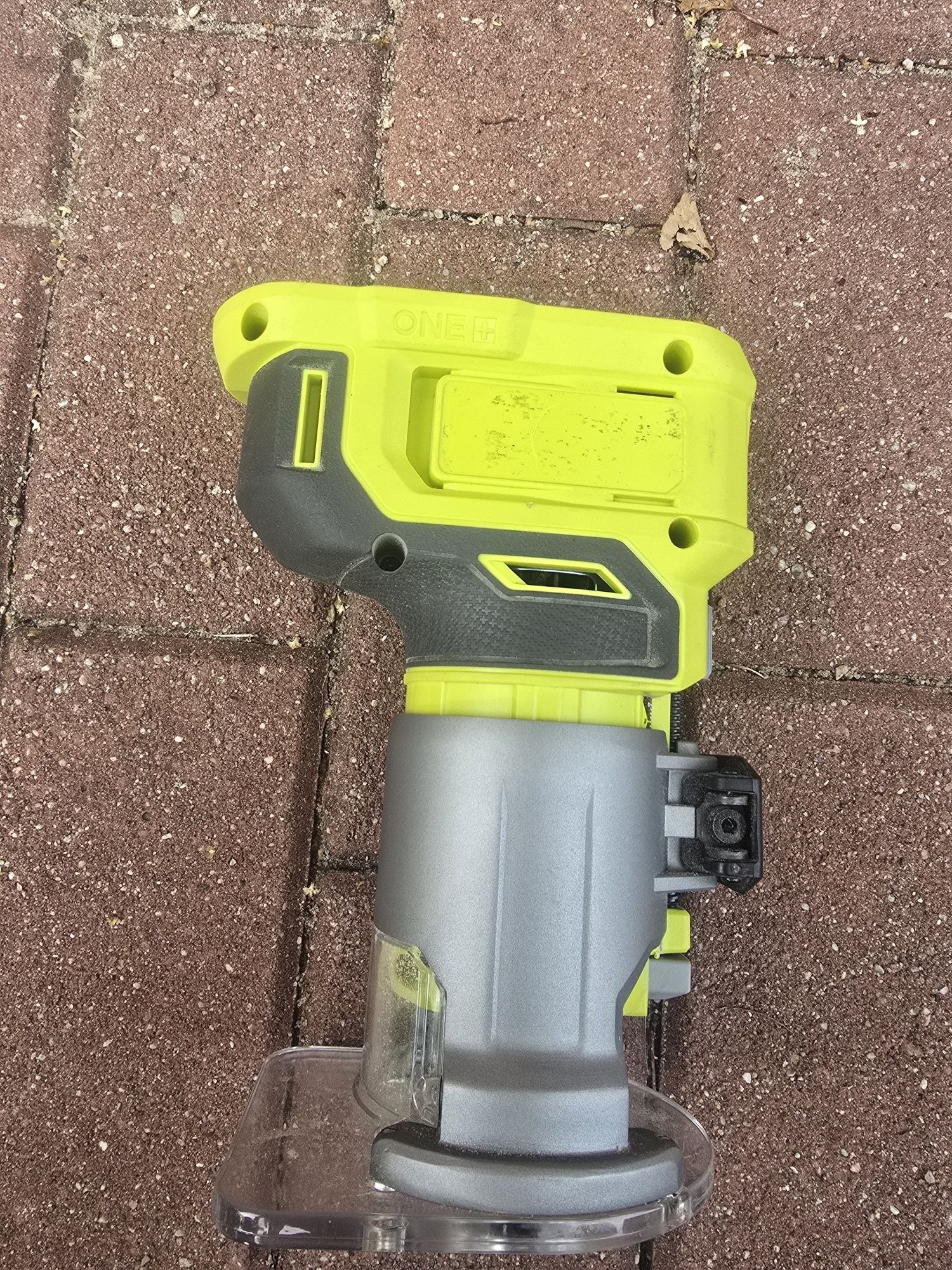 Frezarka Ryobi 18V