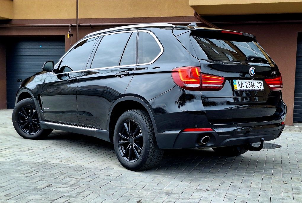 BMW X5 F15 3.0d офіційний