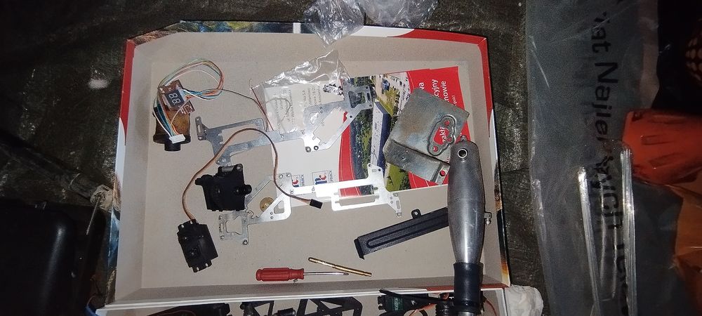 Złom modelarski RC nitro spalinowe