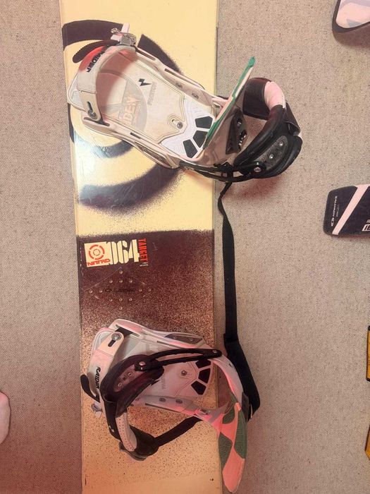 Deska snowboardowa Nitro 064 Target 165 cm + wiązania Raiden Phantom