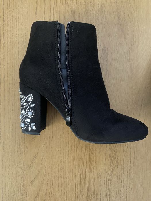 Замшеві ботильйони