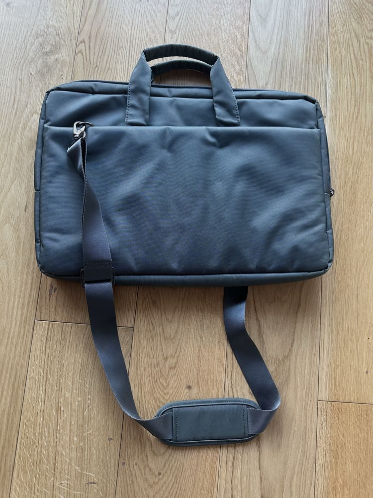 Torba na laptopa Rivacase, torba do pracy, pokrowiec na laptopa