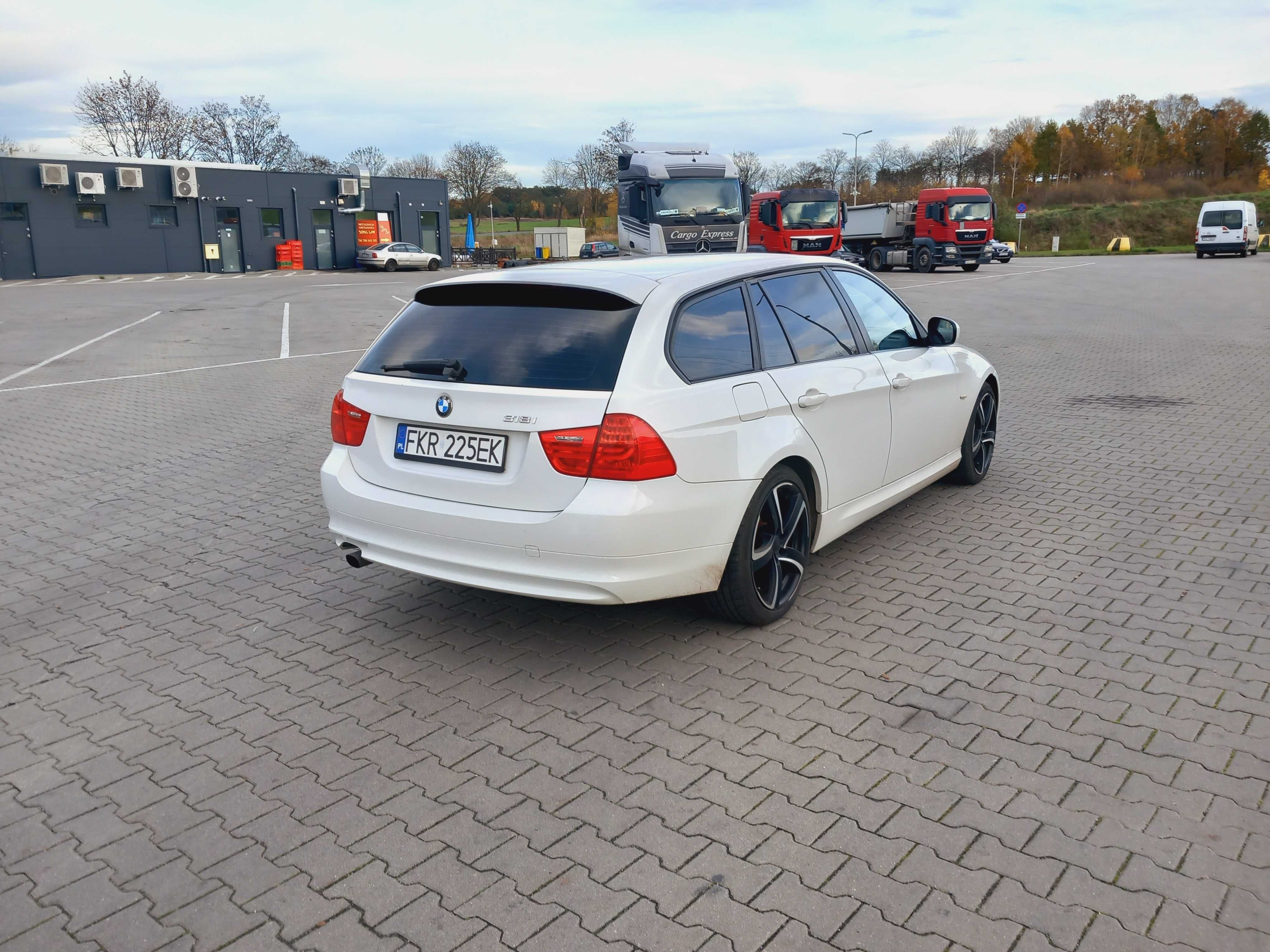 BMW Seria 3 318i