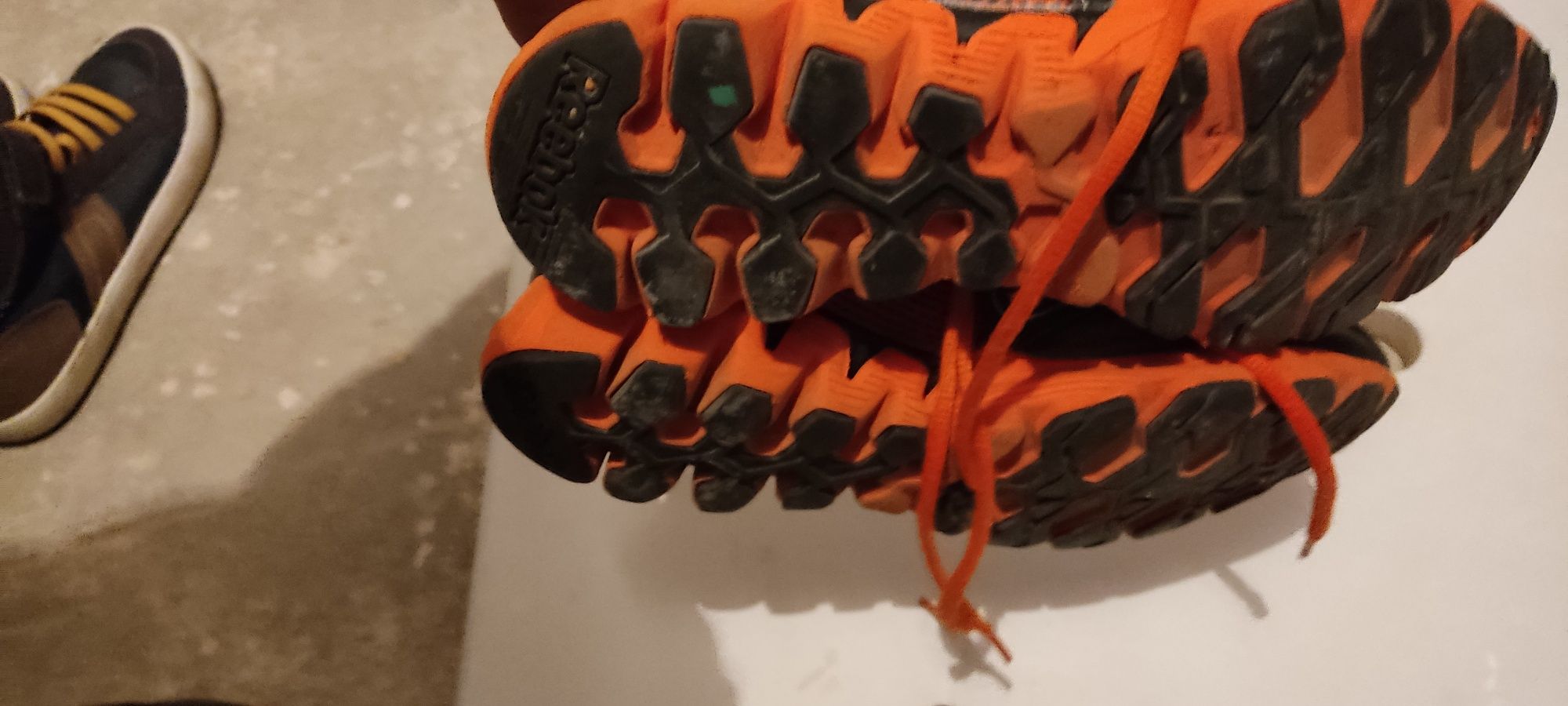 Buty sportowe Reebok 36,5 tanio !!!